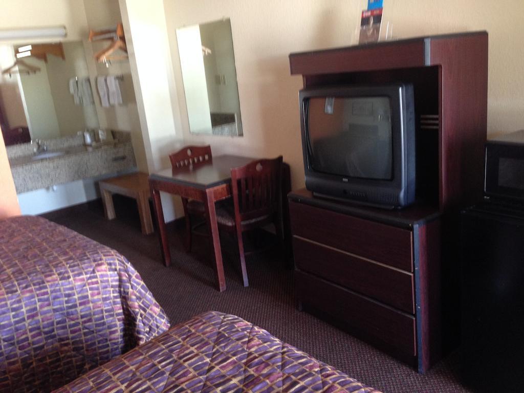 Scottish Inns ジョーンズボロ 部屋 写真
